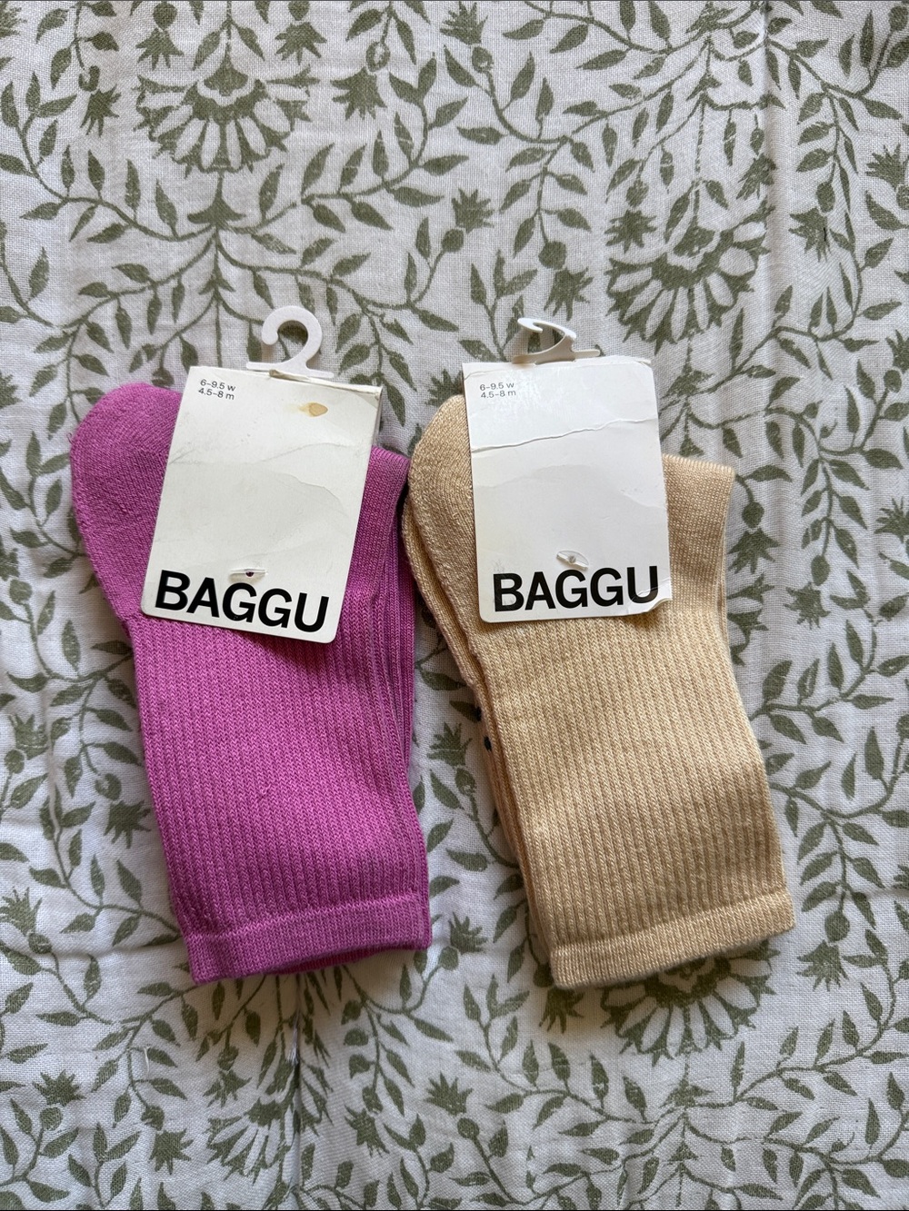 BAGGU Socks - Pink & Beige